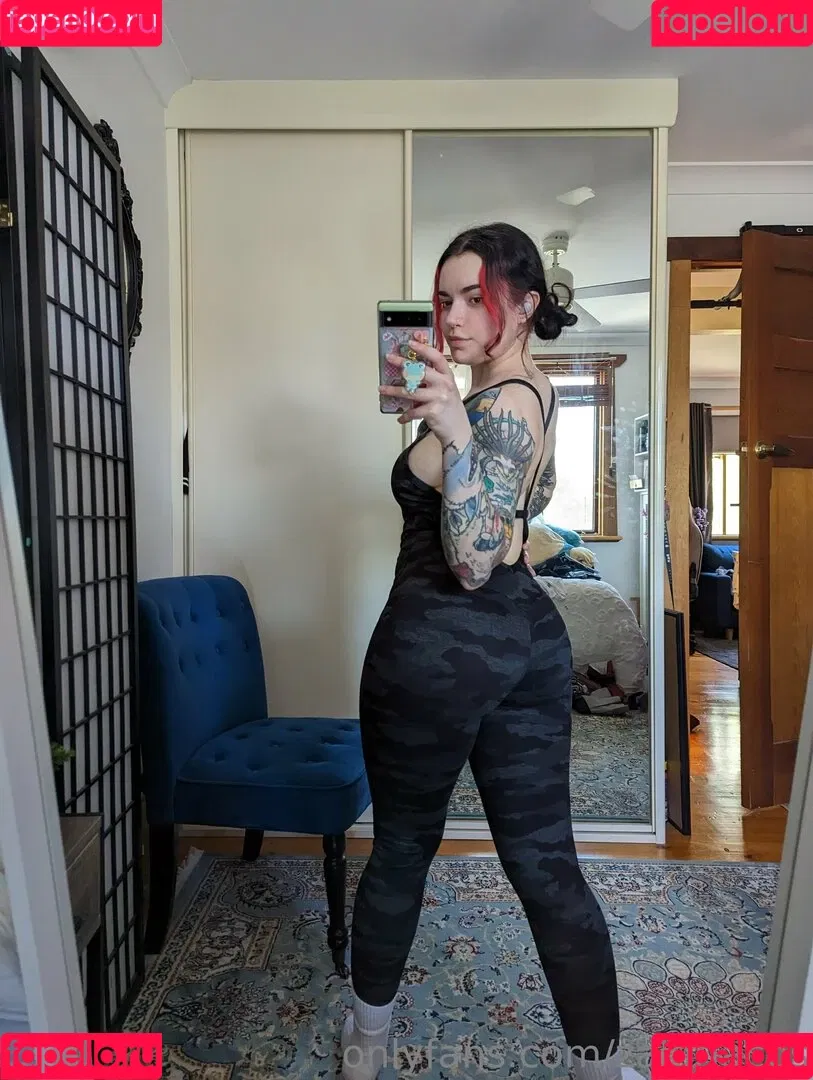 Zalaria Cosplay Onlyfans Photo Gallery 