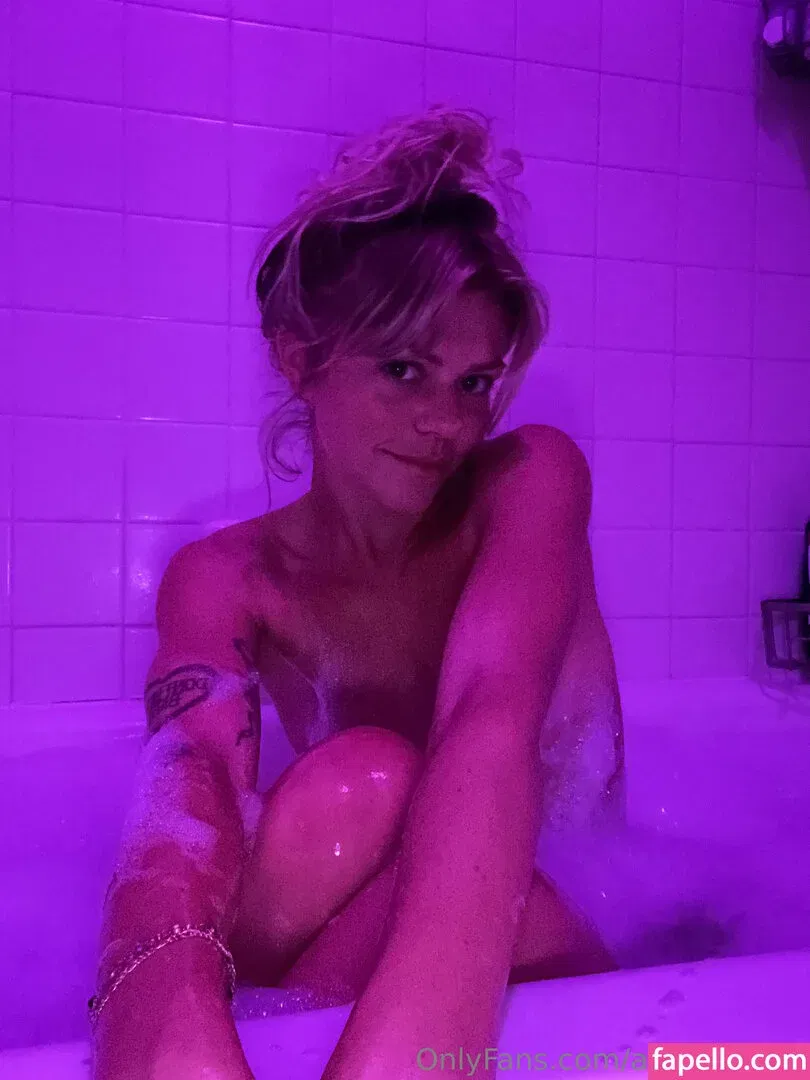 alyssagreen Onlyfans Photo Gallery 