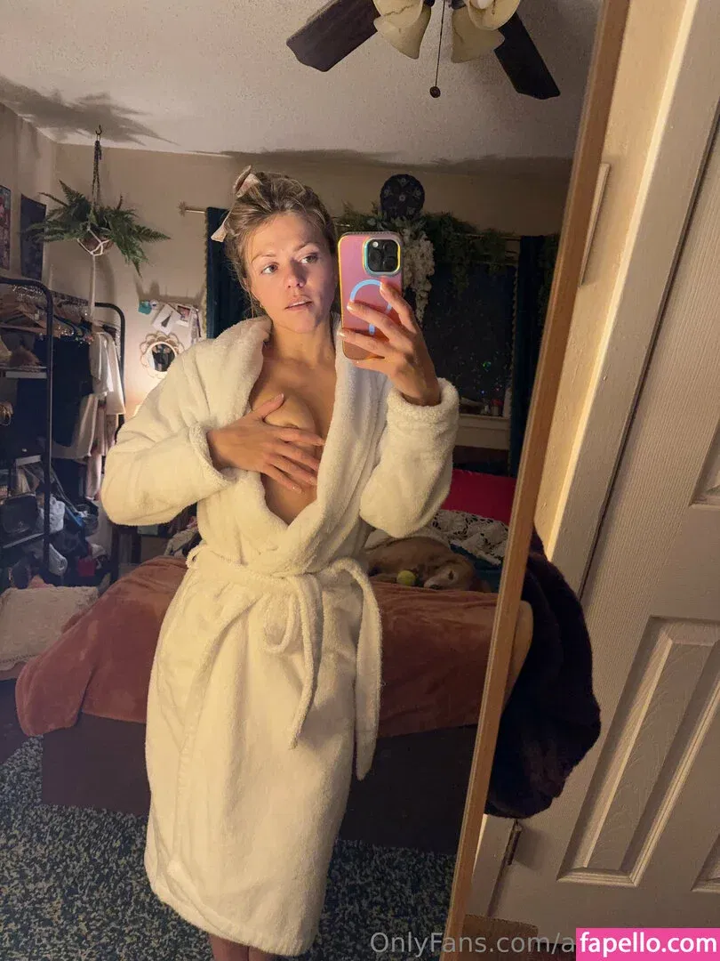 alyssagreen Onlyfans Photo Gallery 