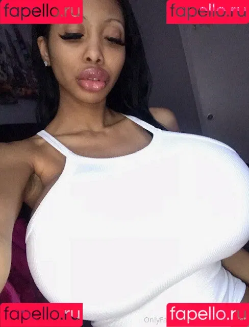 realrubysunset Onlyfans Photo Gallery 