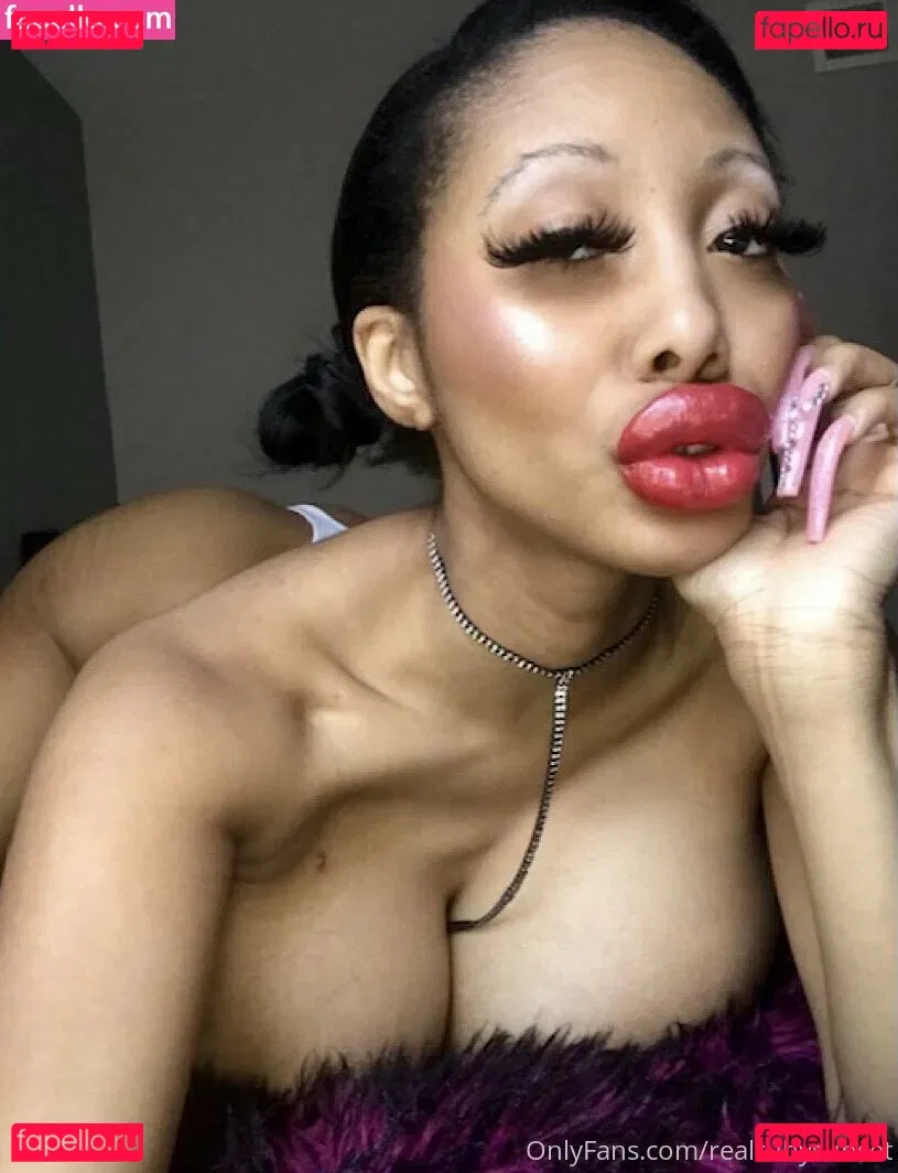 realrubysunset Onlyfans Photo Gallery 