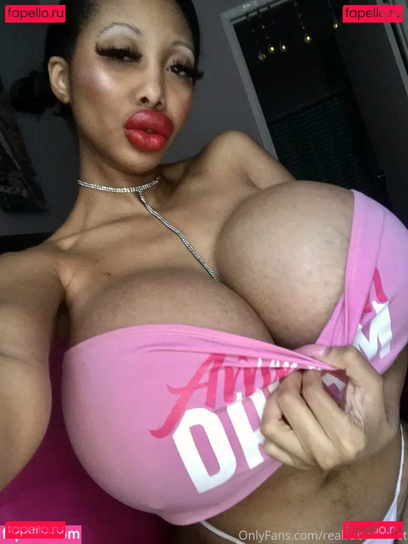 realrubysunset Onlyfans Photo Gallery 