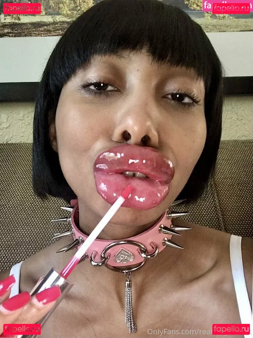 realrubysunset Onlyfans Photo Gallery 