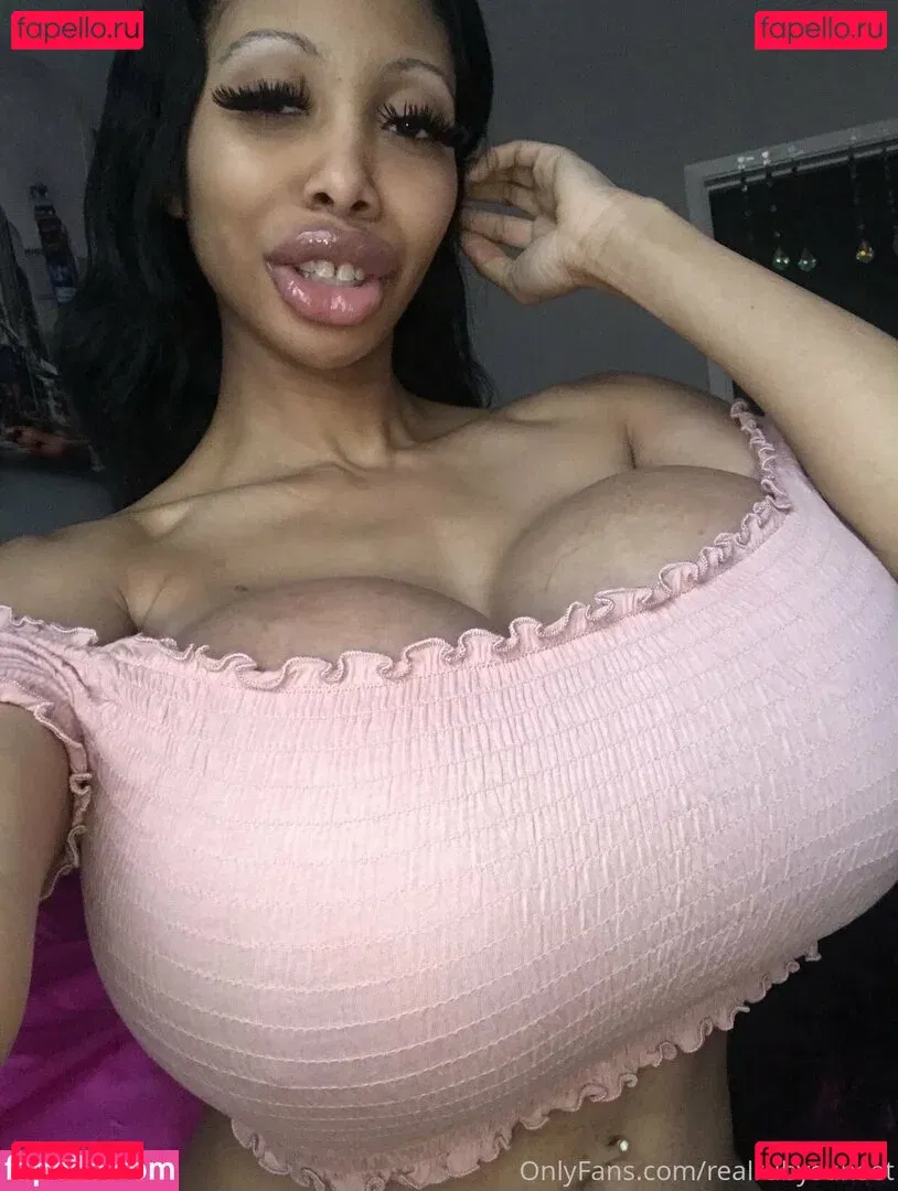 realrubysunset Onlyfans Photo Gallery 