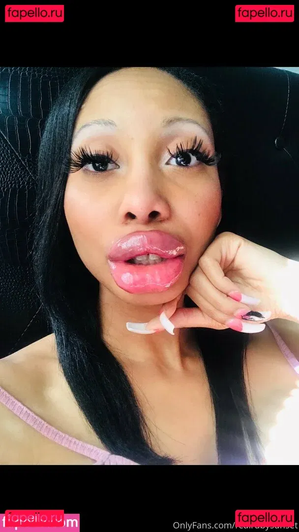 realrubysunset Onlyfans Photo Gallery 