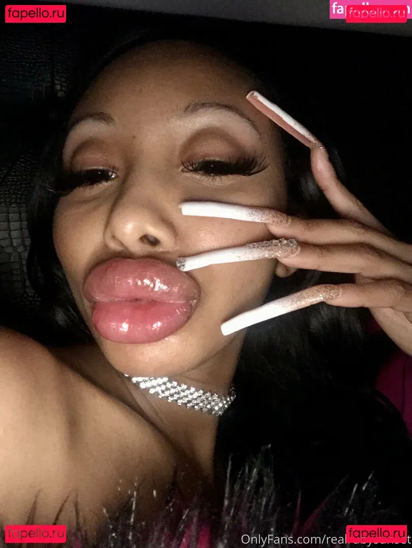 realrubysunset Onlyfans Photo Gallery 