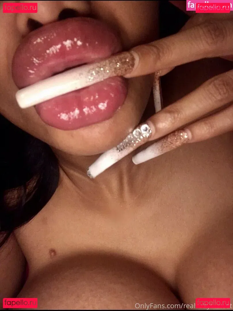 realrubysunset Onlyfans Photo Gallery 