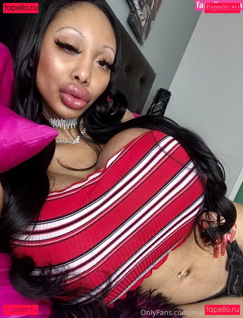 realrubysunset Onlyfans Photo Gallery 