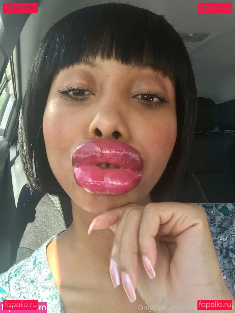 realrubysunset Onlyfans Photo Gallery 