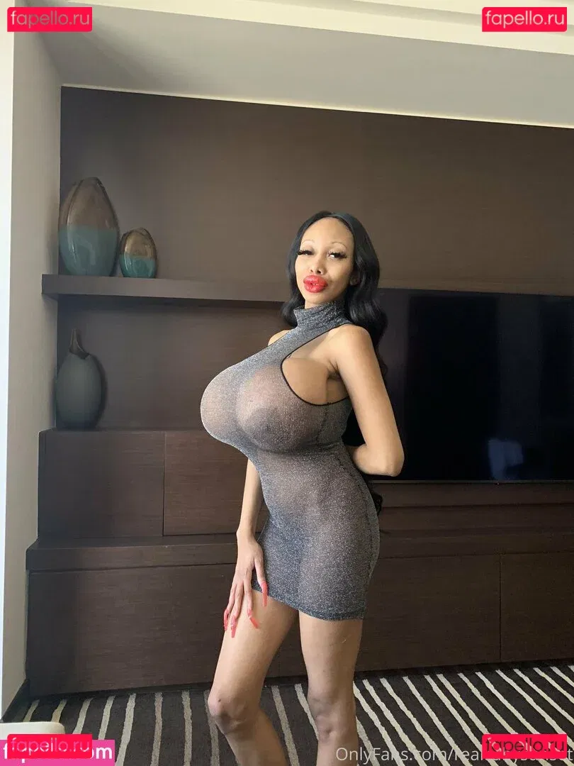 realrubysunset Onlyfans Photo Gallery 