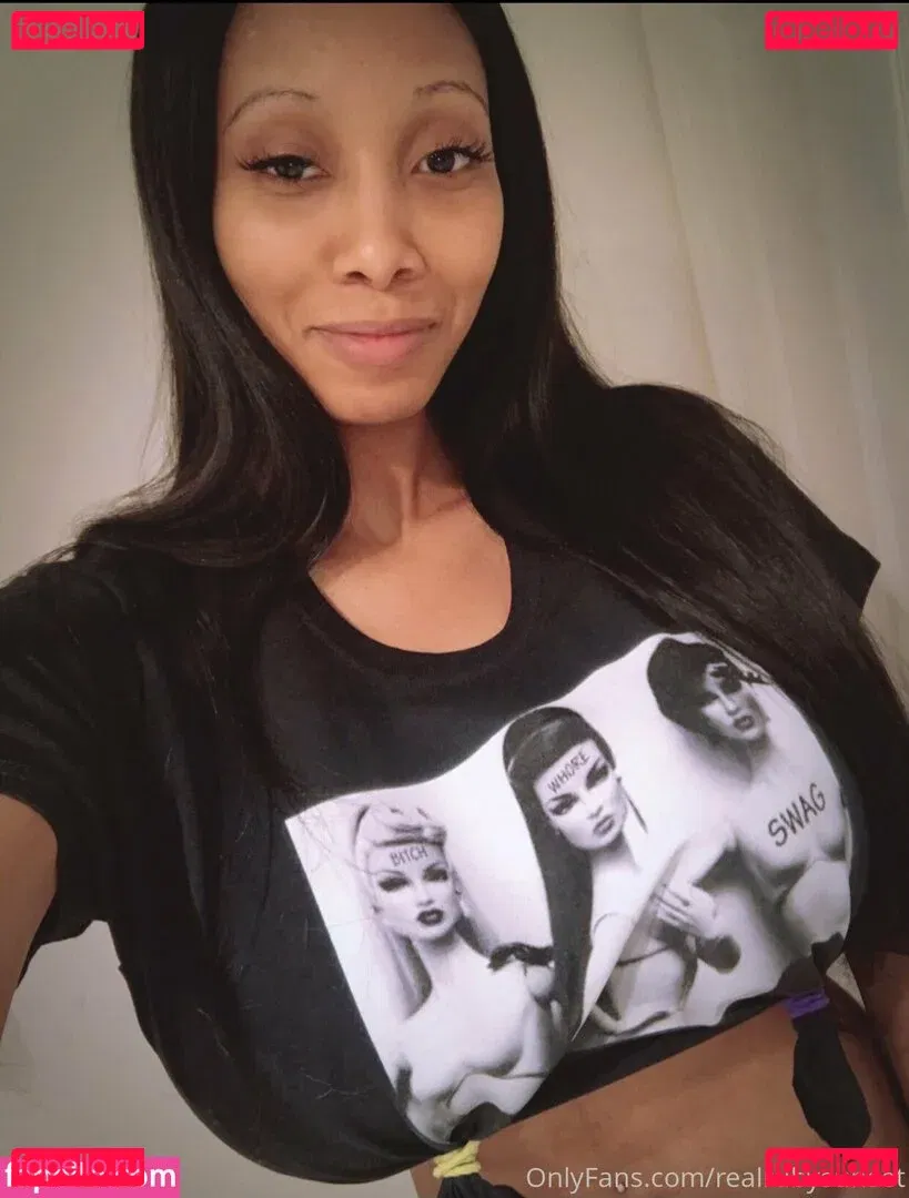 realrubysunset Onlyfans Photo Gallery 