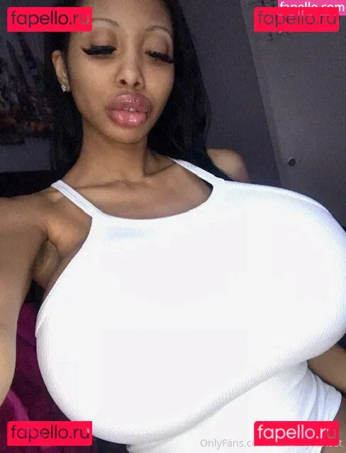 realrubysunset Onlyfans Photo Gallery 