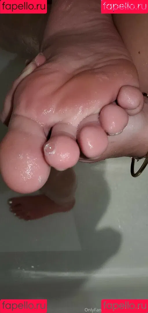 alicefrenchfeet Onlyfans Photo Gallery 