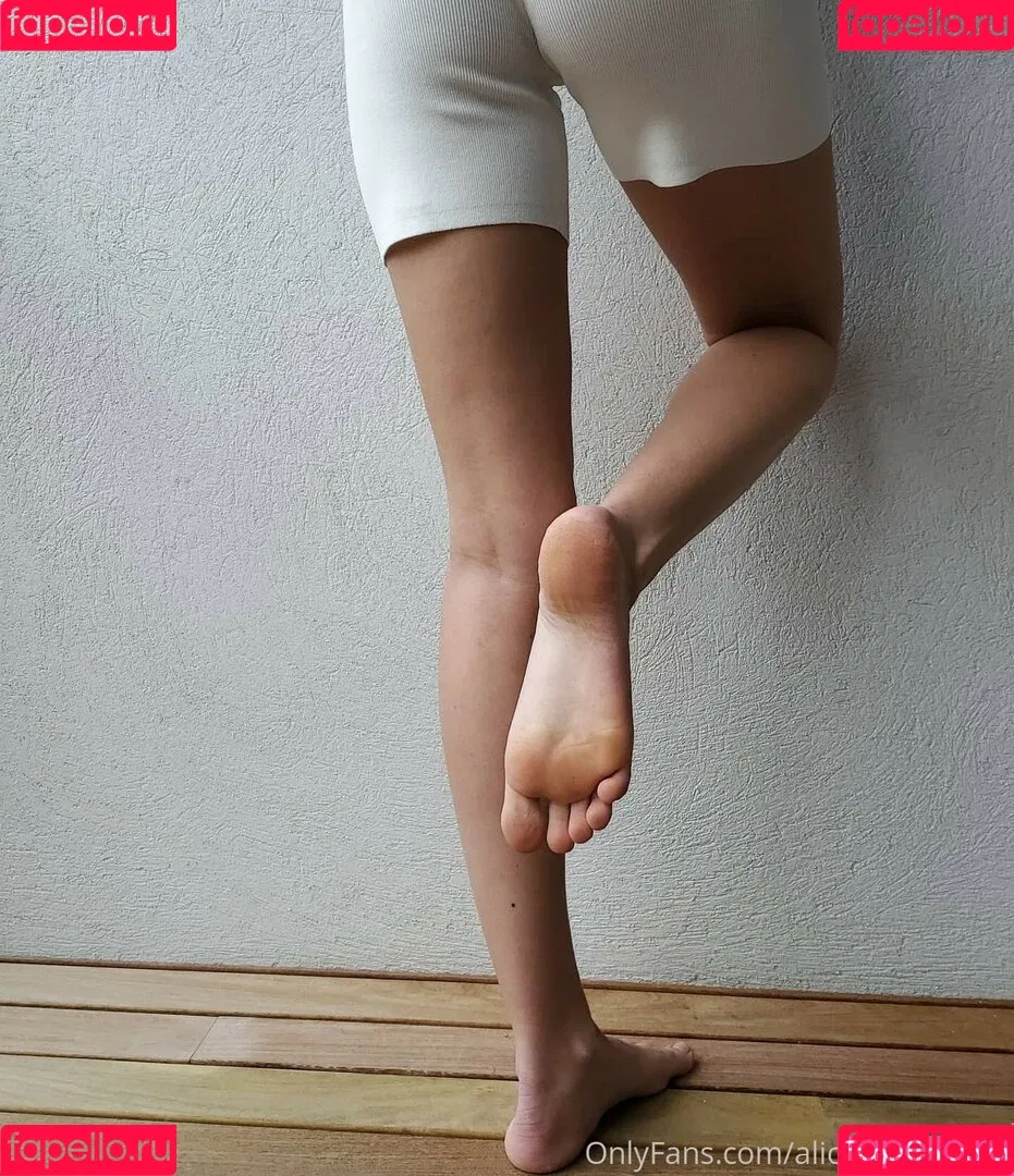 alicefrenchfeet Onlyfans Photo Gallery 