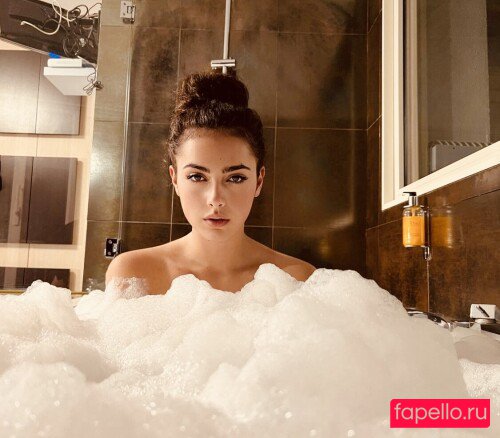 Veronica Manzo Nude Onlyfans Photo 22