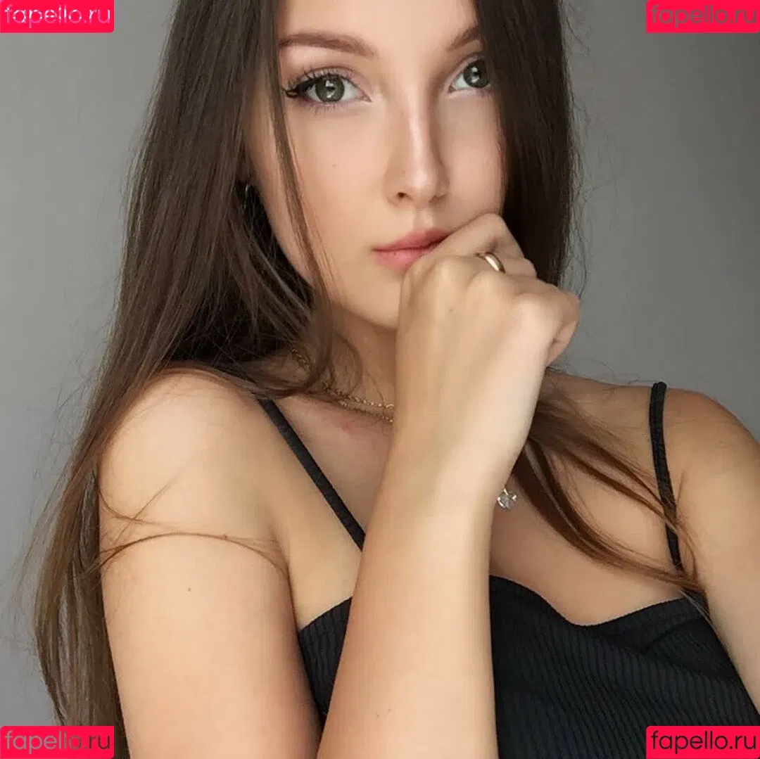 shieru Onlyfans Photo Gallery 