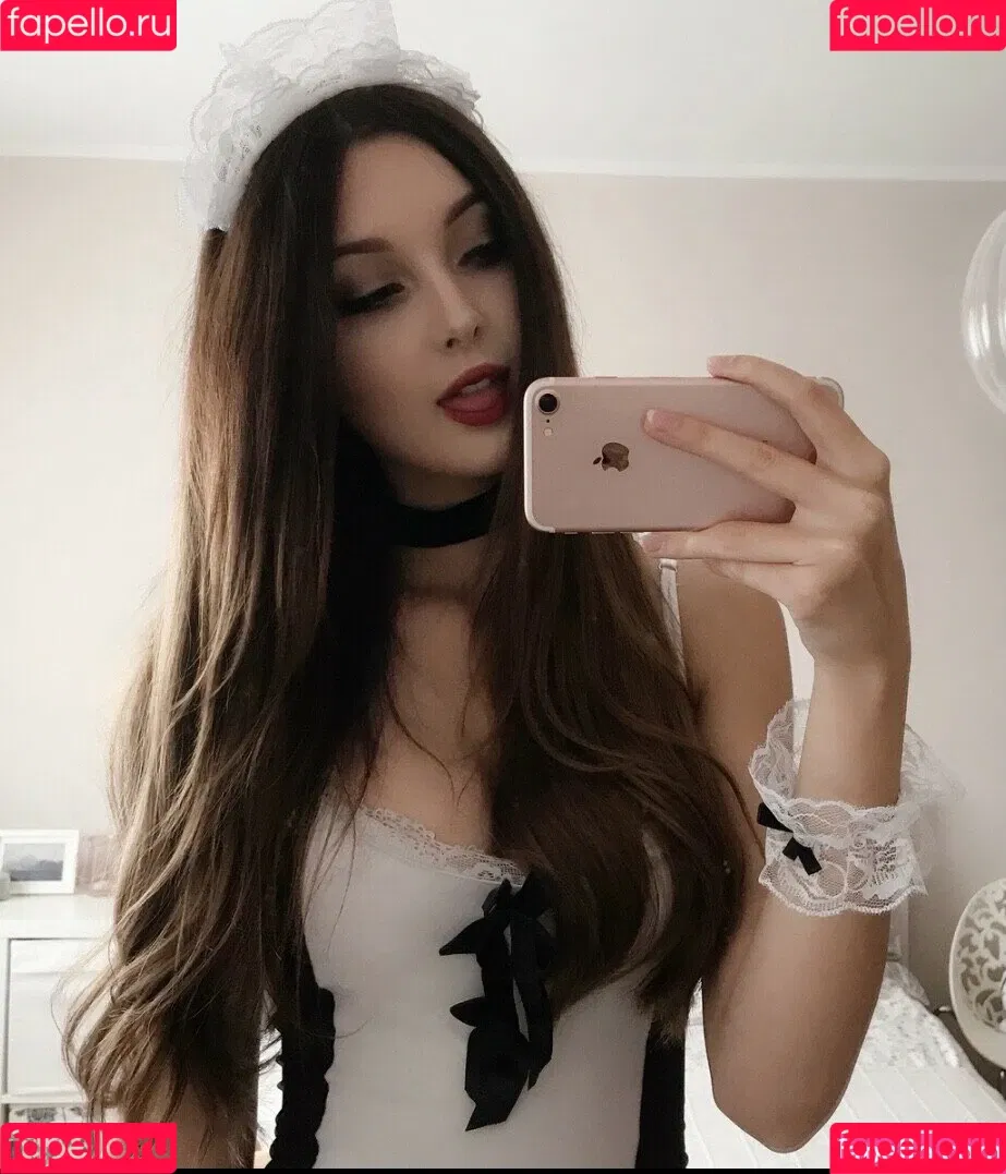 shieru Onlyfans Photo Gallery 