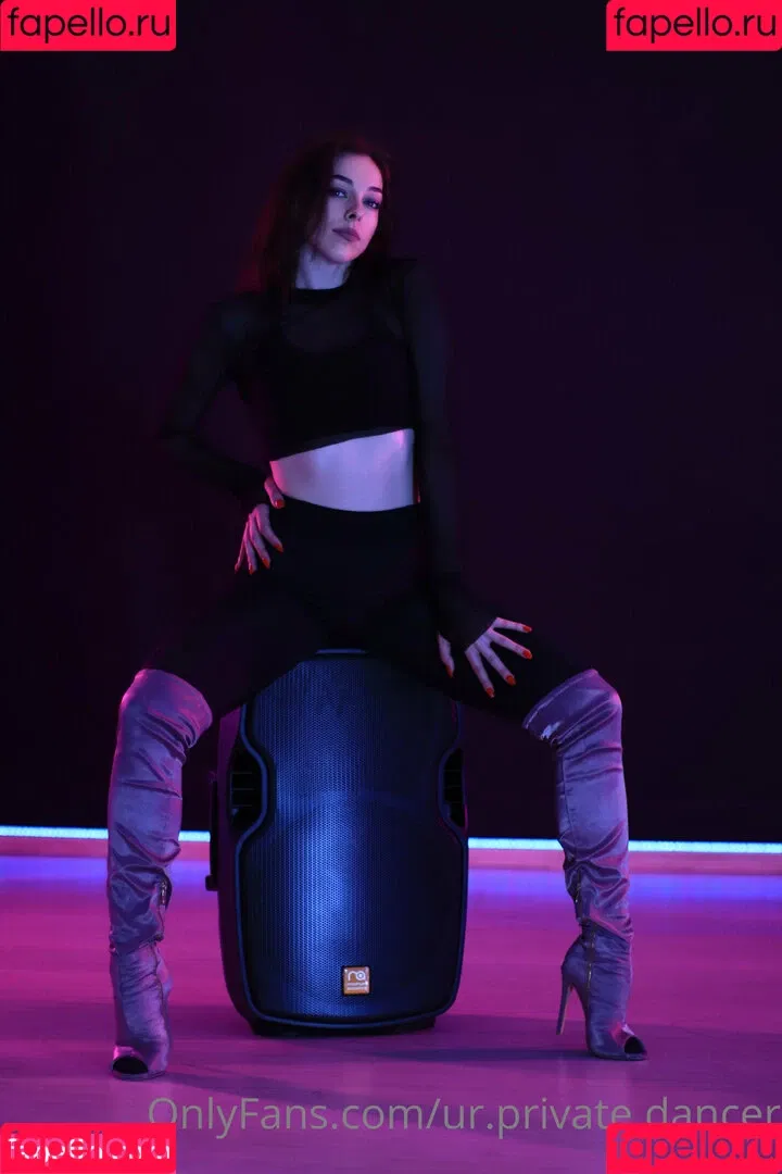 urr.private.dance Onlyfans Photo Gallery 