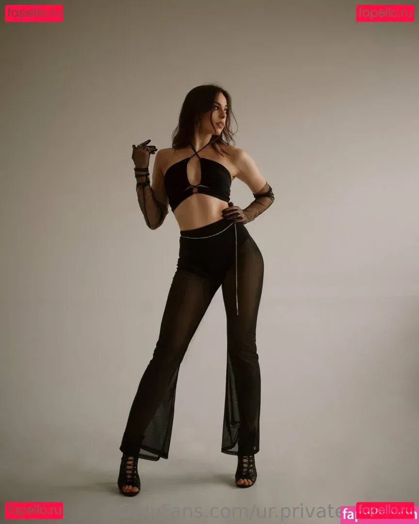 urr.private.dance Onlyfans Photo Gallery 