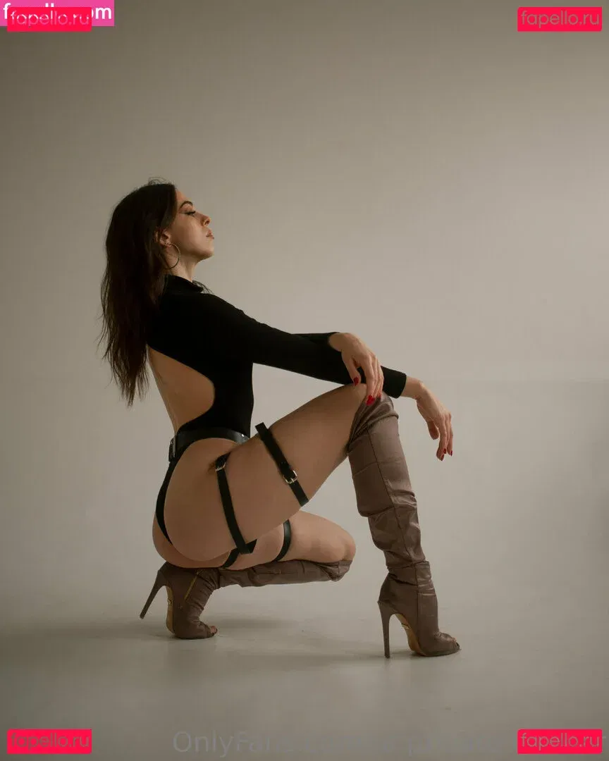 urr.private.dance Onlyfans Photo Gallery 