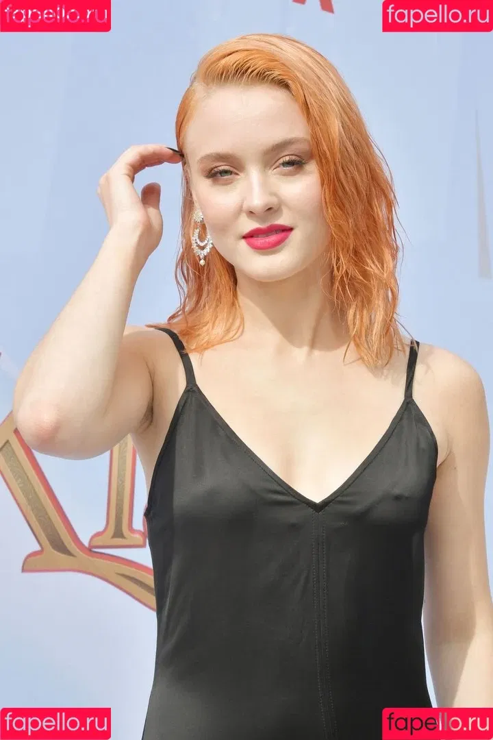 Zara Larsson Onlyfans Photo Gallery 