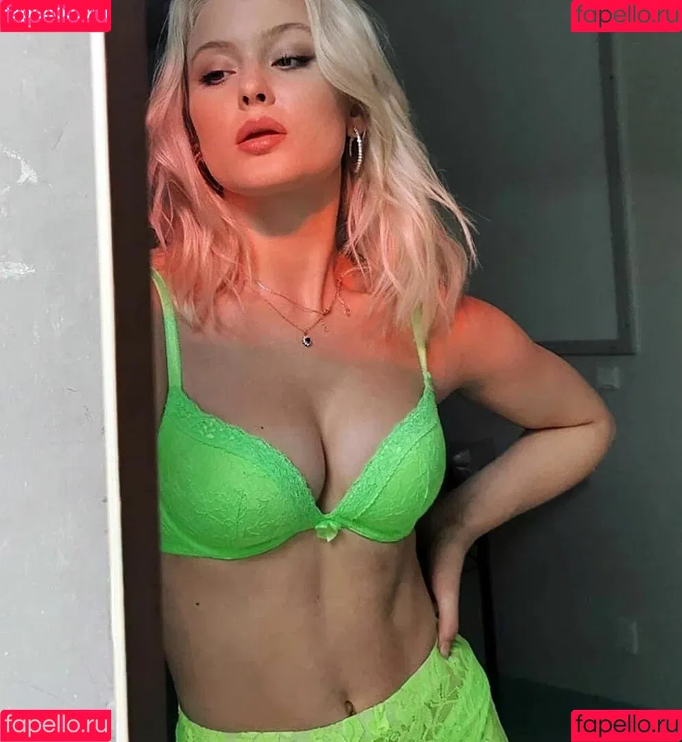 Zara Larsson Onlyfans Photo Gallery 