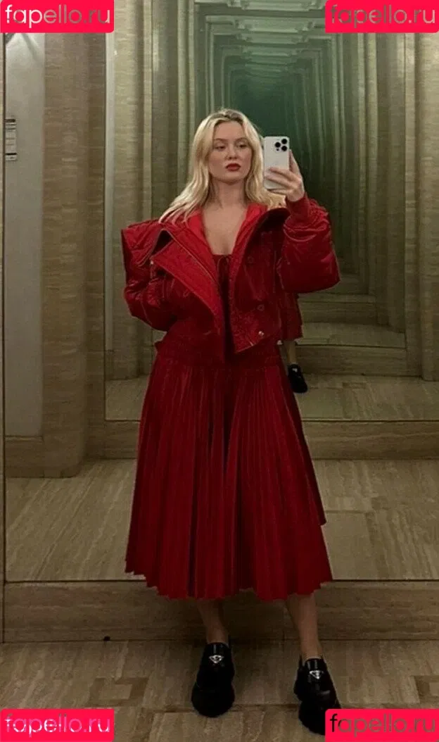 Zara Larsson Onlyfans Photo Gallery 