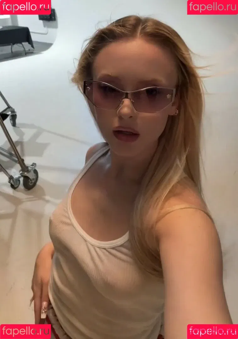 Zara Larsson Onlyfans Photo Gallery 