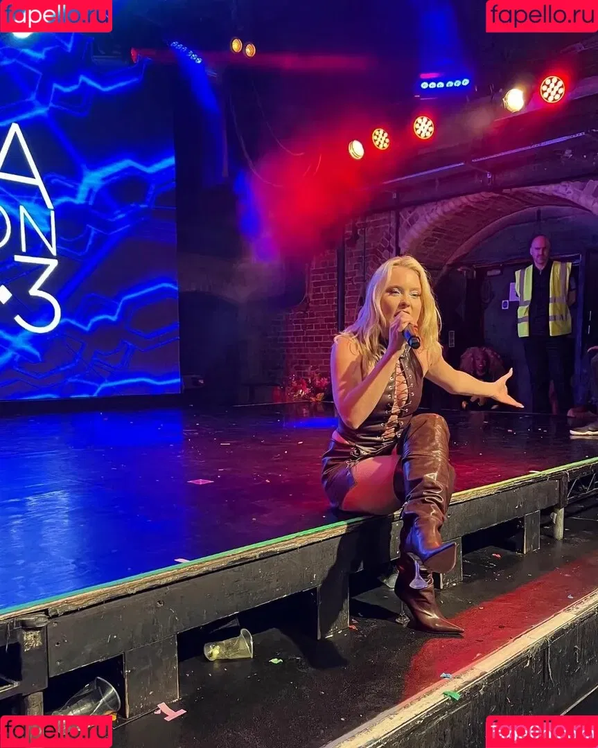 Zara Larsson Onlyfans Photo Gallery 