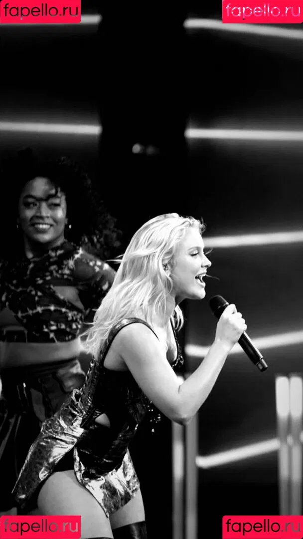 Zara Larsson Onlyfans Photo Gallery 