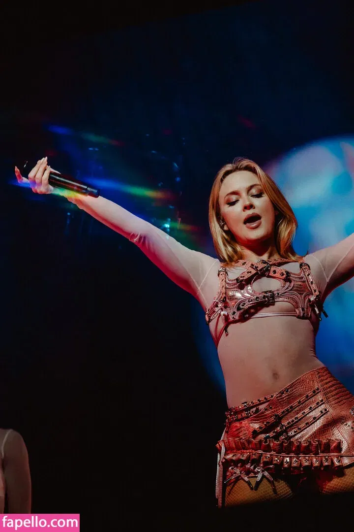 Zara Larsson Onlyfans Photo Gallery 