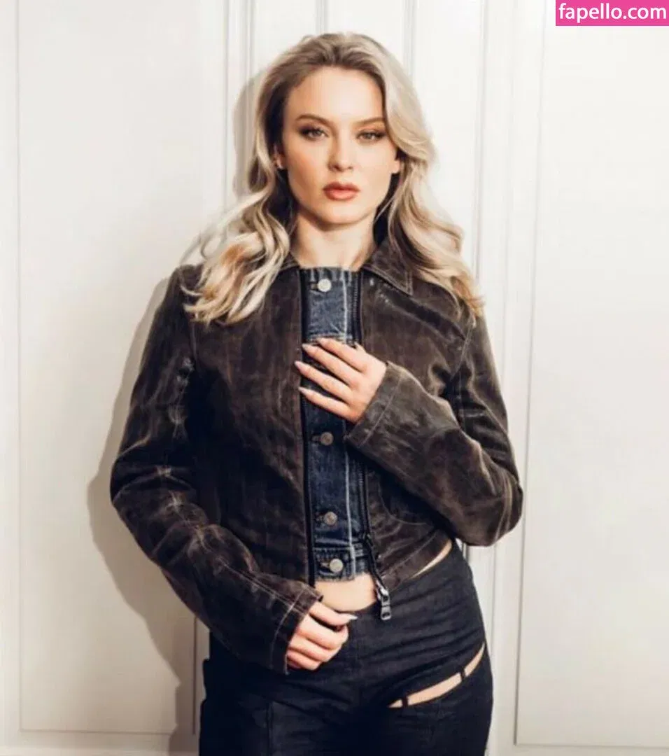 Zara Larsson Onlyfans Photo Gallery 