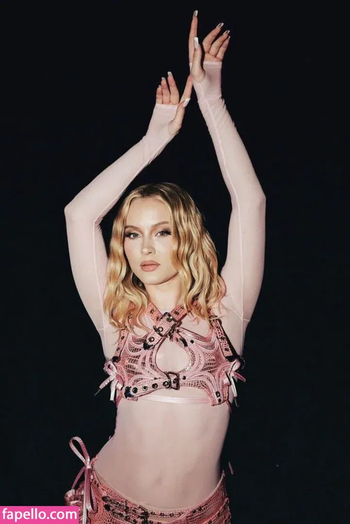 Zara Larsson Onlyfans Photo Gallery 