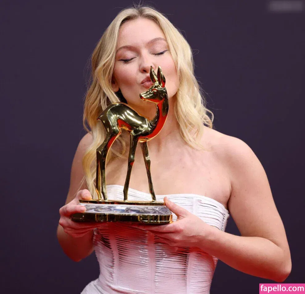 Zara Larsson Onlyfans Photo Gallery 