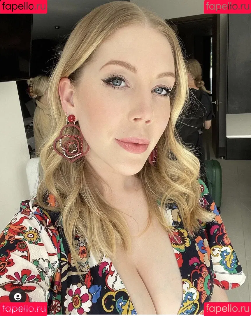 Katherine Ryan Onlyfans Photo Gallery 
