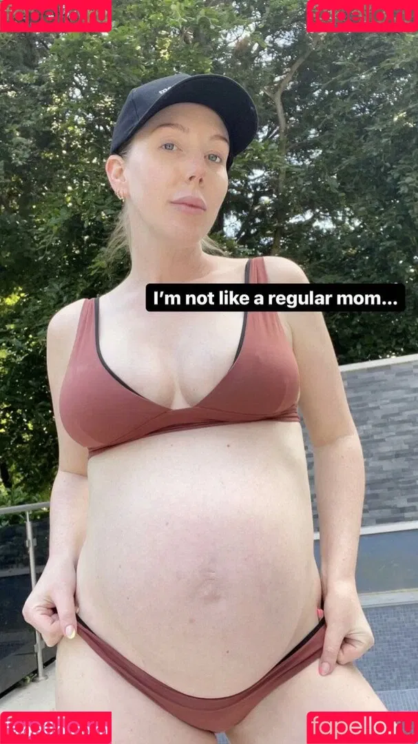 Katherine Ryan Onlyfans Photo Gallery 