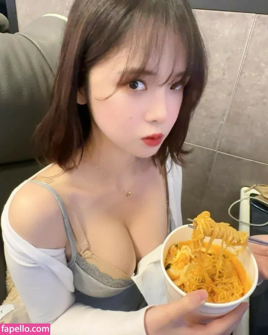 loveju_yu Onlyfans Photo Gallery 