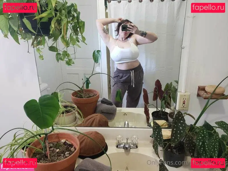 pageofscrolls Onlyfans Photo Gallery 