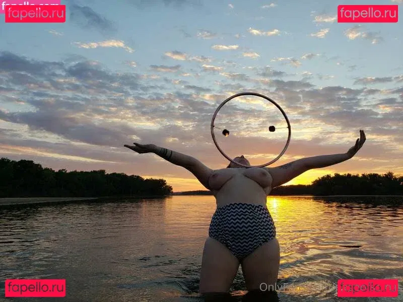 pageofscrolls Onlyfans Photo Gallery 