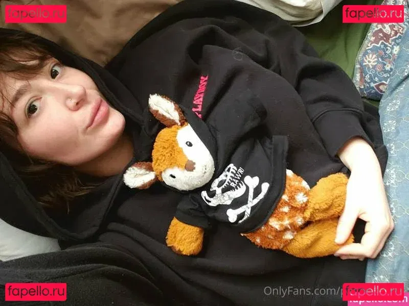 pageofscrolls Onlyfans Photo Gallery 