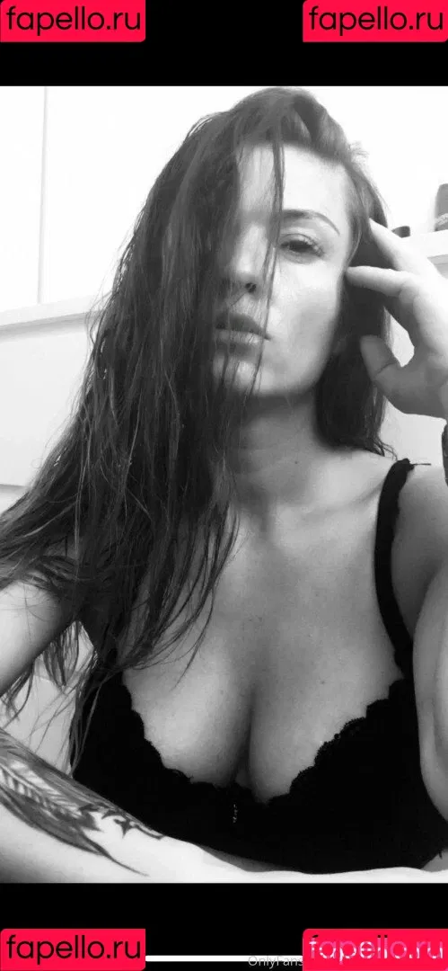 Sarah Step Mommy Onlyfans Photo Gallery 