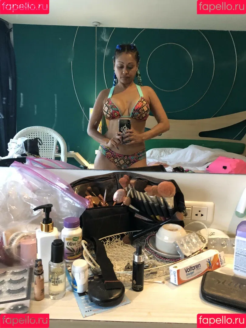 Priya Anjali Rai Onlyfans Photo Gallery 