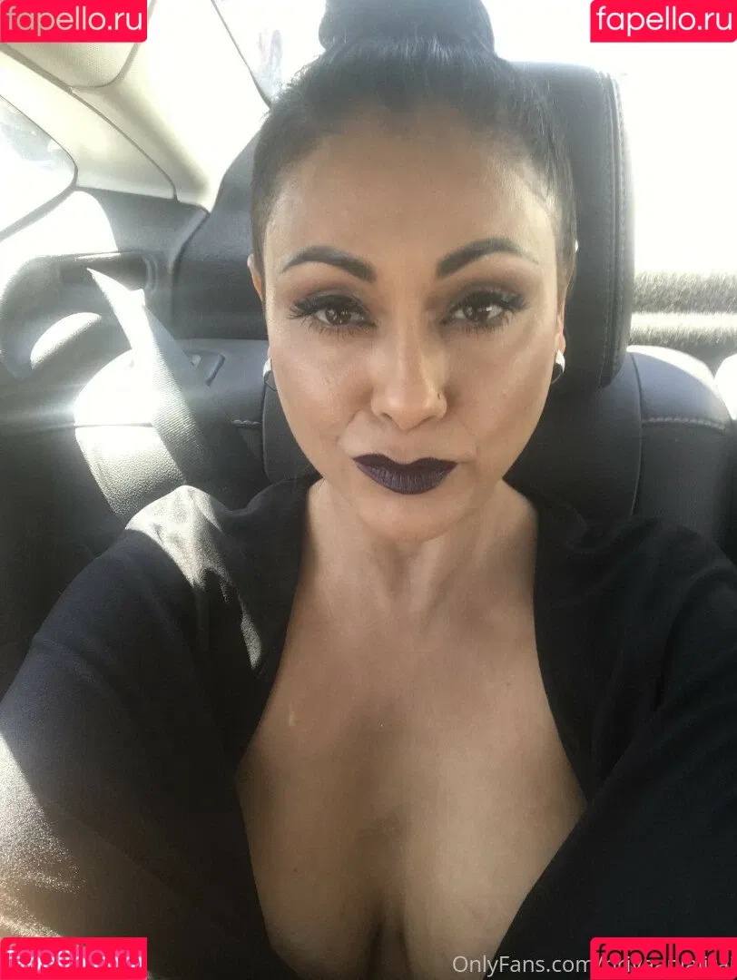 Priya Anjali Rai Onlyfans Photo Gallery 