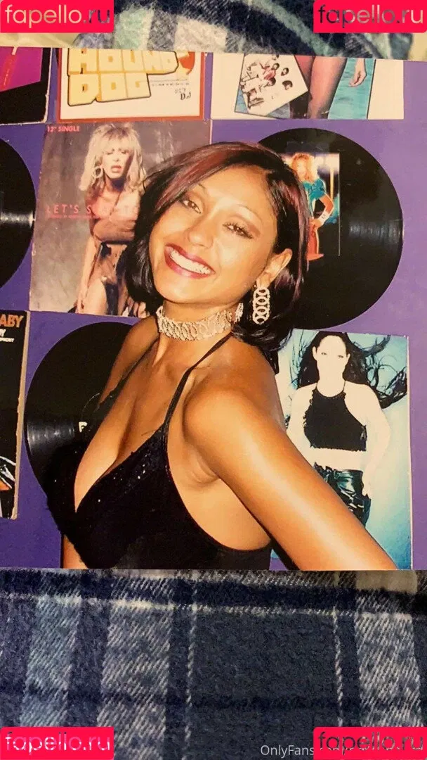 Priya Anjali Rai Onlyfans Photo Gallery 