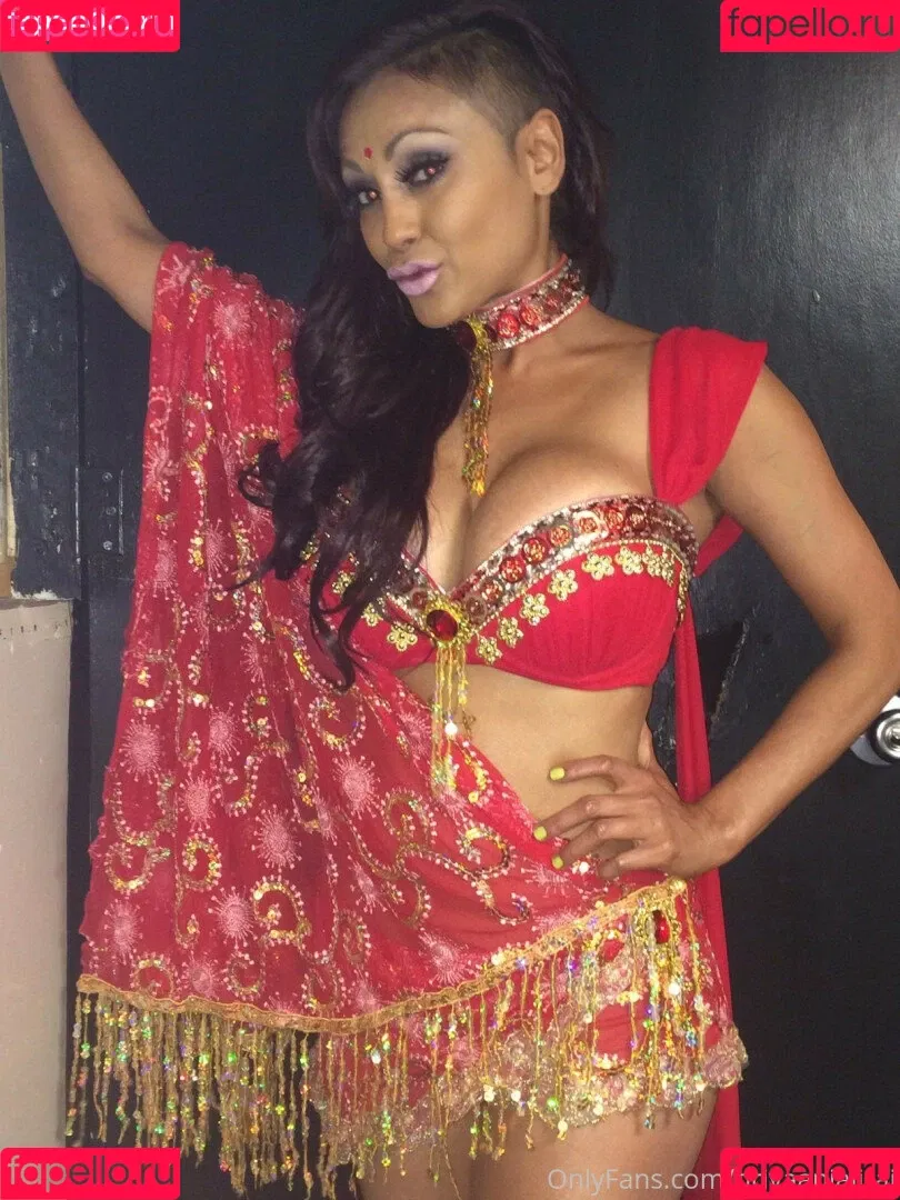 Priya Anjali Rai Onlyfans Photo Gallery 