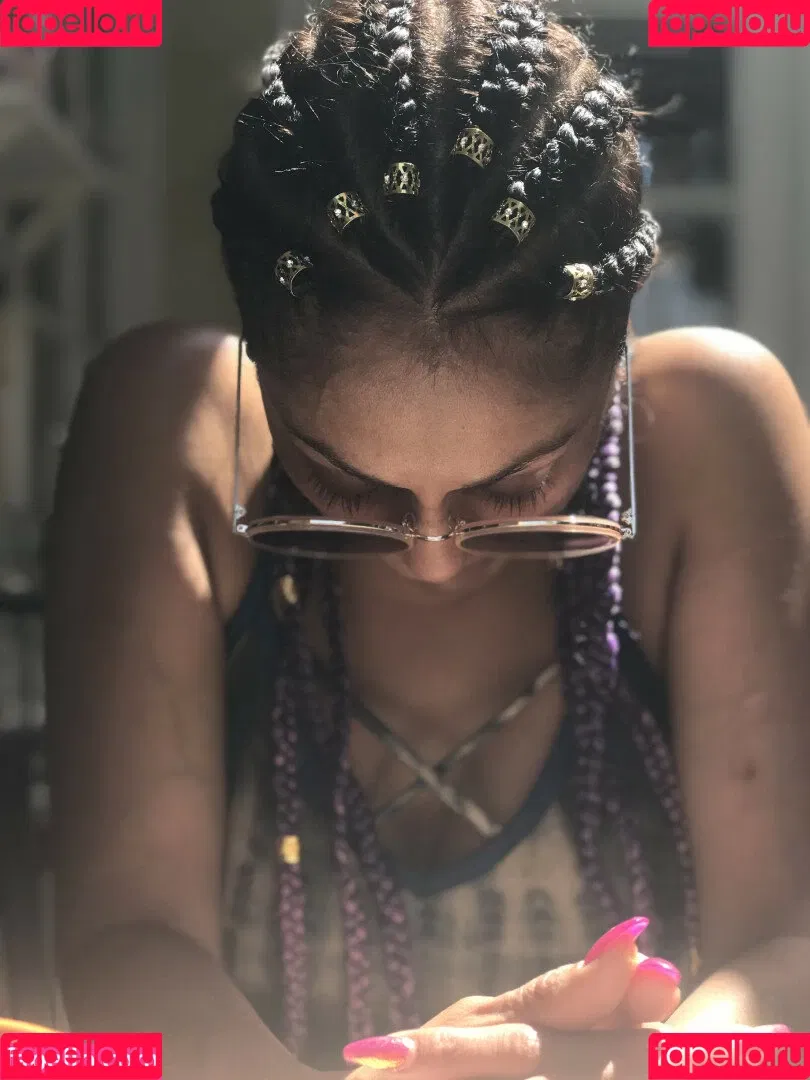 Priya Anjali Rai Onlyfans Photo Gallery 