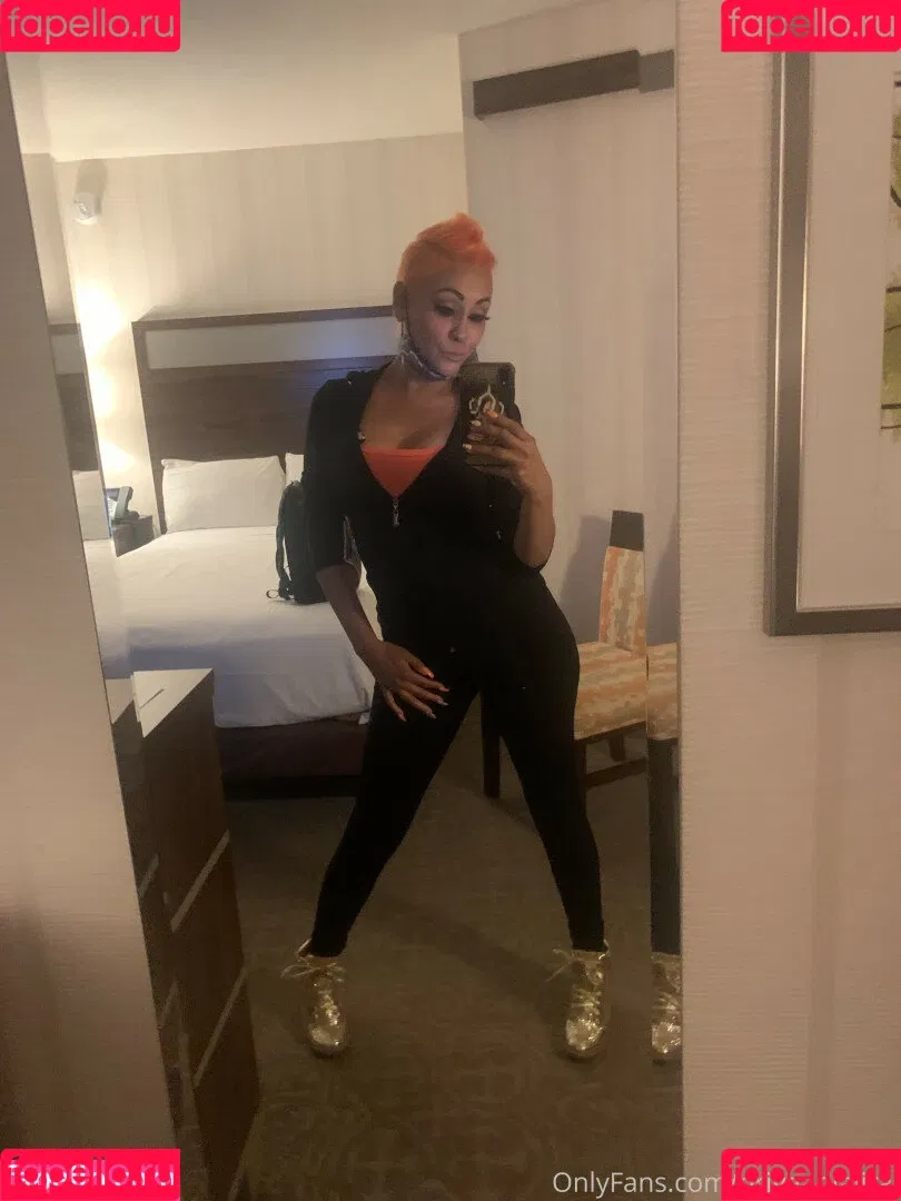 Priya Anjali Rai Onlyfans Photo Gallery 