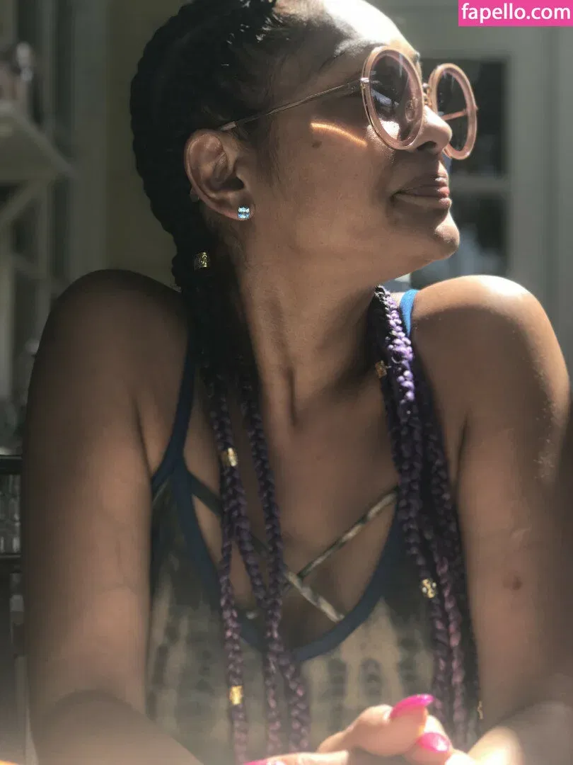 Priya Anjali Rai Onlyfans Photo Gallery 