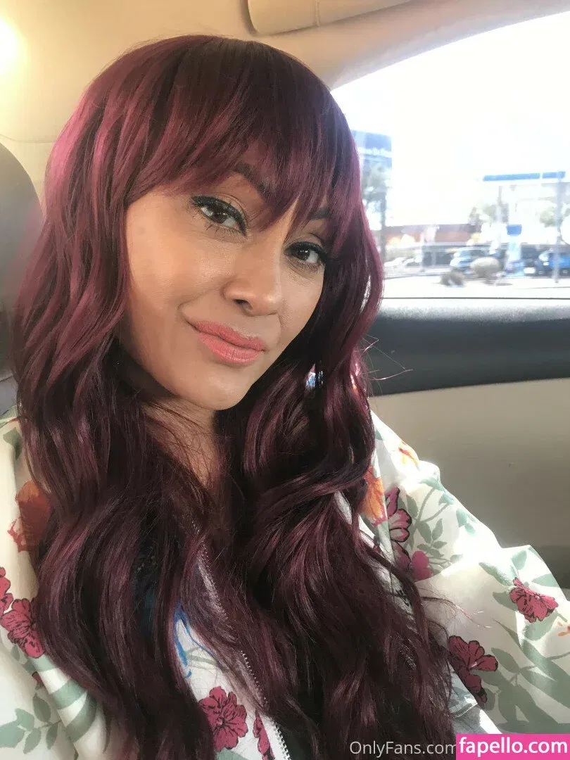 Priya Anjali Rai Onlyfans Photo Gallery 