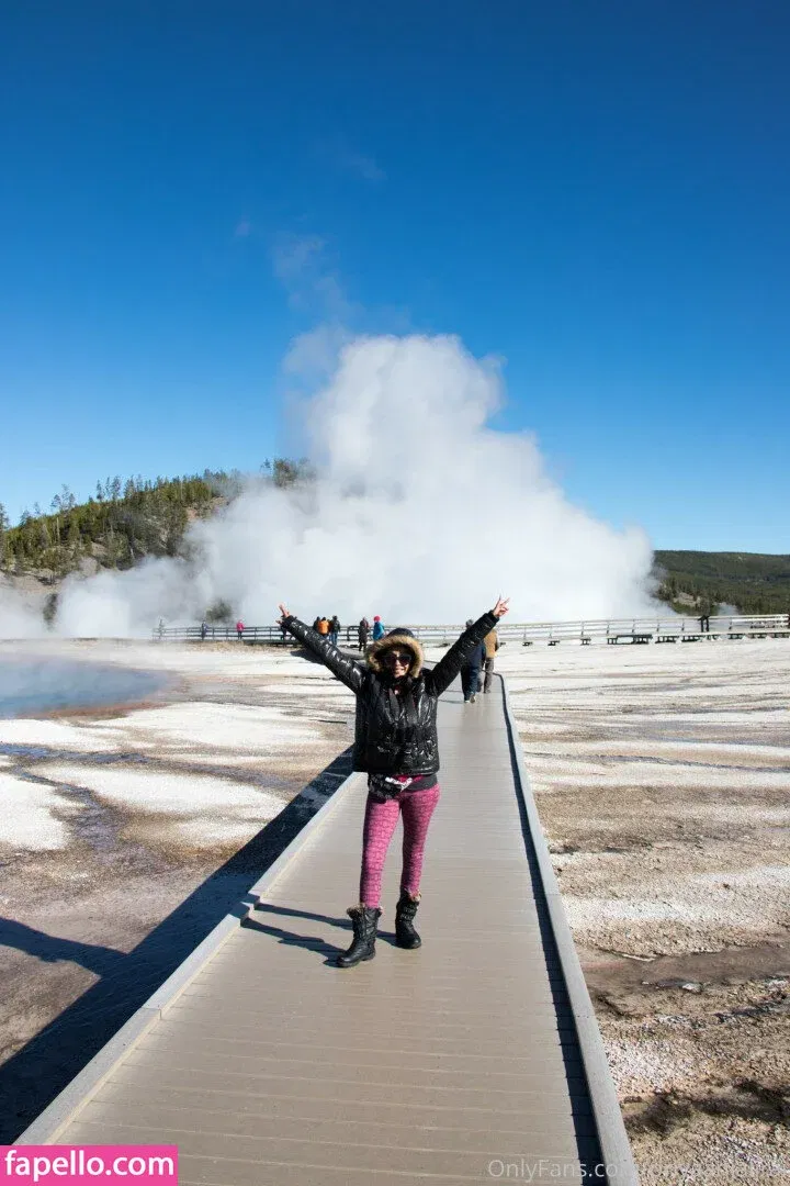 Priya Anjali Rai Onlyfans Photo Gallery 